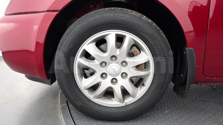 Kia Carnival 2012 — 5