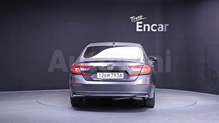 Honda Accord 2020 — 4