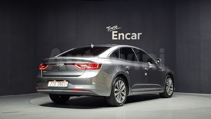 Renault SM6 2016 — 2