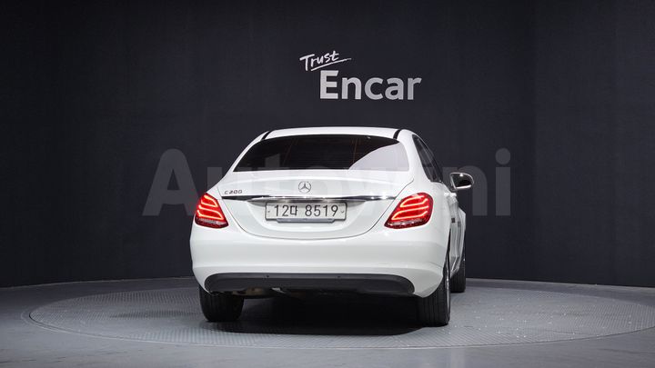 Mercedes-Benz C Class 2017 — 4