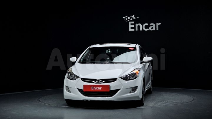 Hyundai Avante 2013 — 3