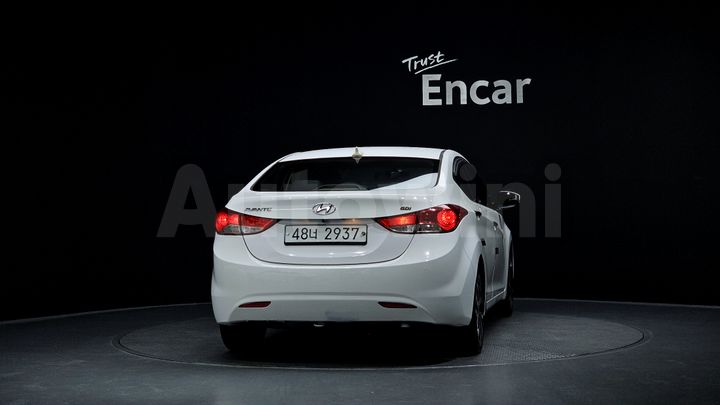 Hyundai Avante 2013 — 4