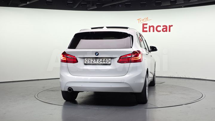 BMW 2 Series 2018 — 4