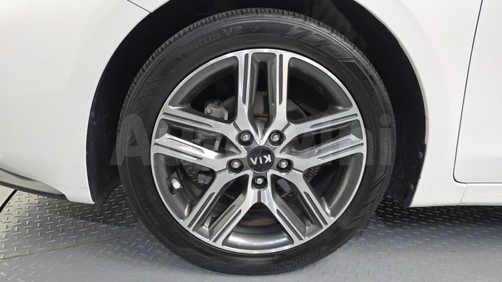Kia K3 2019 — 5