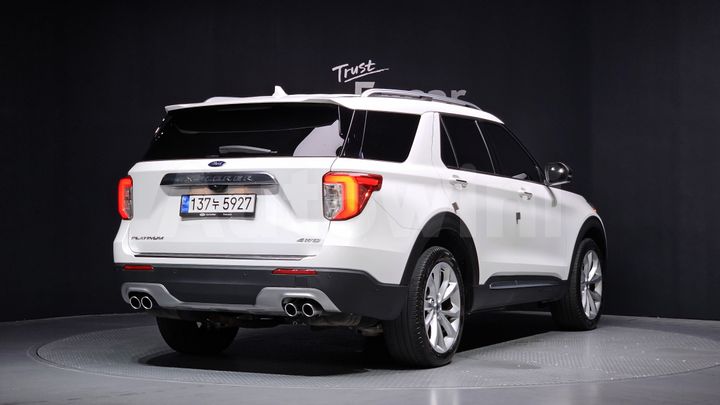 Ford Explorer 2022 — 2