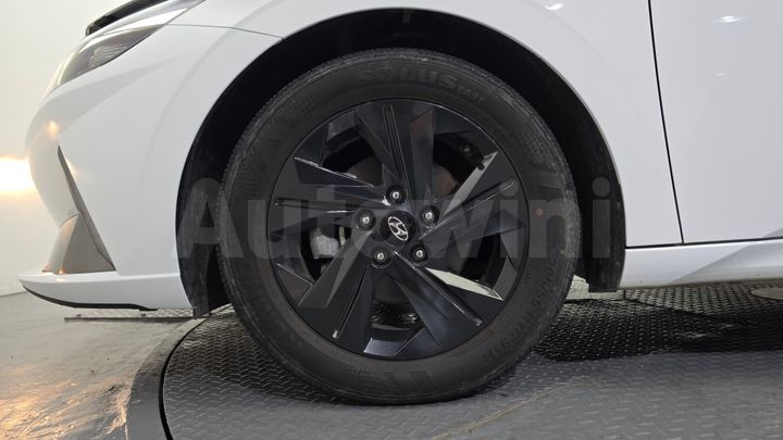 Hyundai Avante 2023 — 5