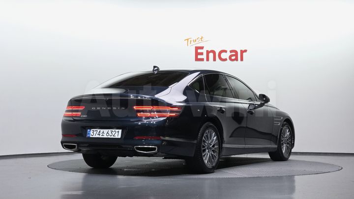 Genesis G80 2022 — 2