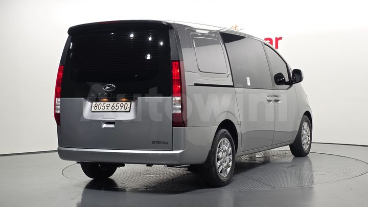 Hyundai Staria 2022 — 2