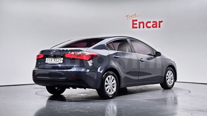 Kia K3 2015 — 2
