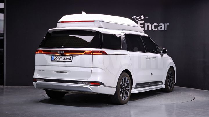 Kia Carnival 2022 — 2