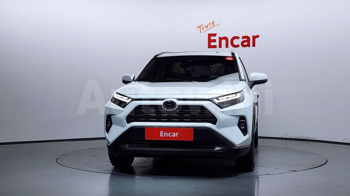 Toyota RAV4 2025 — 3