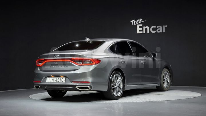 Hyundai Grandeur 2018 — 2