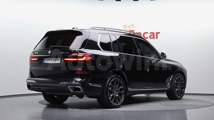 BMW X7 2025 — 2