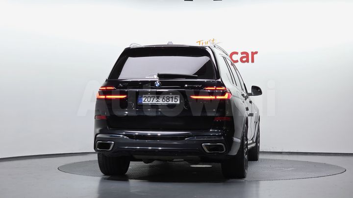 BMW X7 2025 — 4