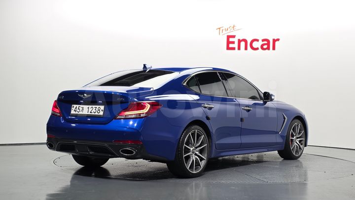 Genesis G70 2018 — 2