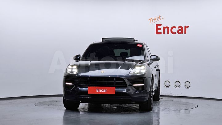 Porsche Macan 2021 — 3