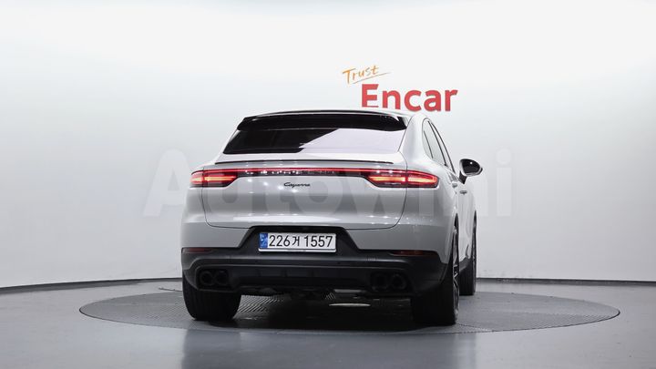 Porsche Cayenne 2022 — 3
