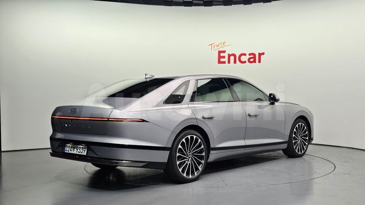 Hyundai Grandeur 2023 — 2