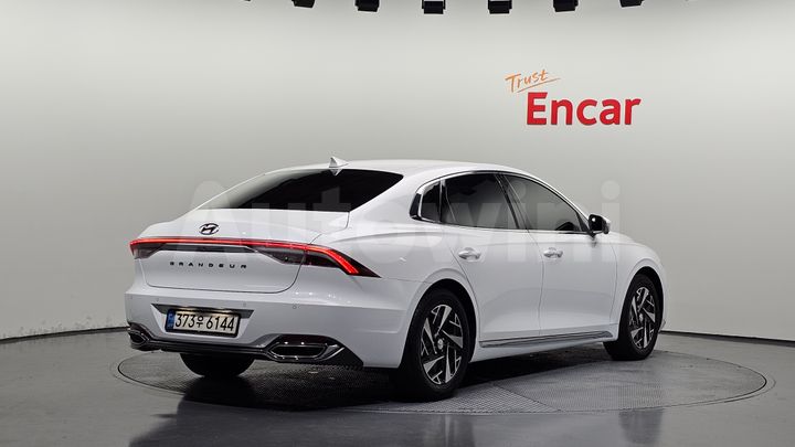 Hyundai Grandeur 2022 — 2
