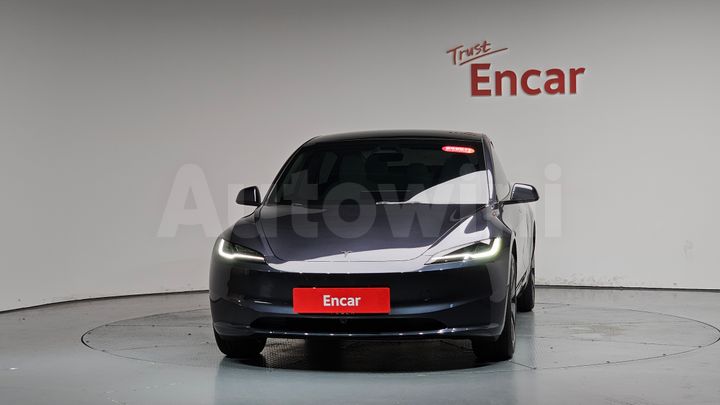 Tesla Model 3 2026 — 2