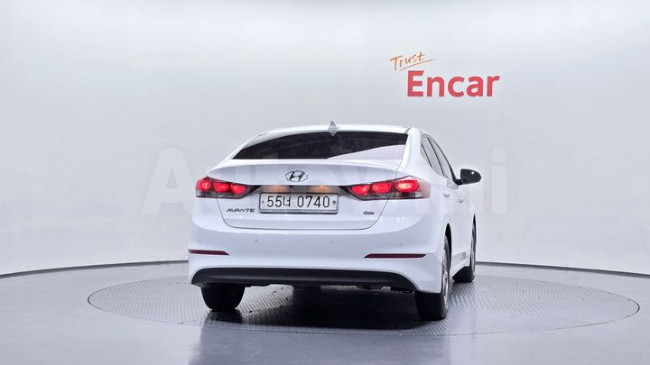 Hyundai Avante 2017 — 4