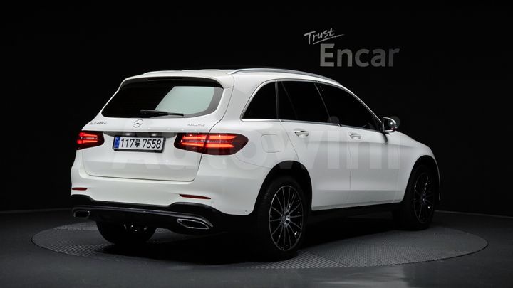 Mercedes Benz GLC Class 2017 — 2