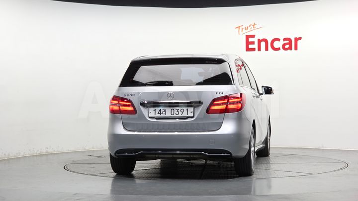 Mercedes Benz B Class 2015 — 4