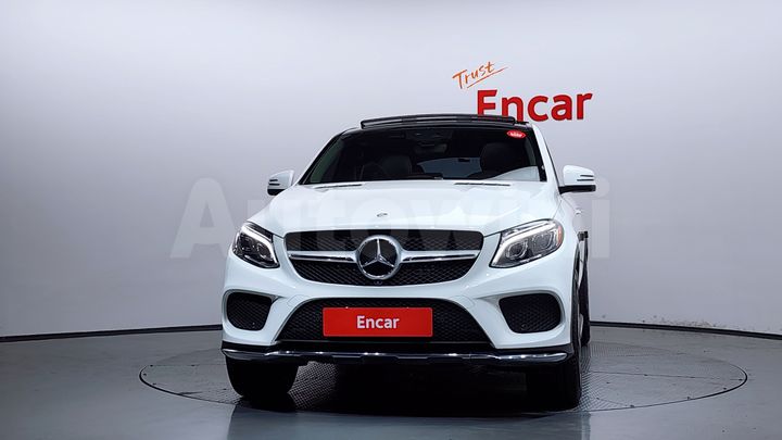 Mercedes Benz GLE Class 2017 — 3