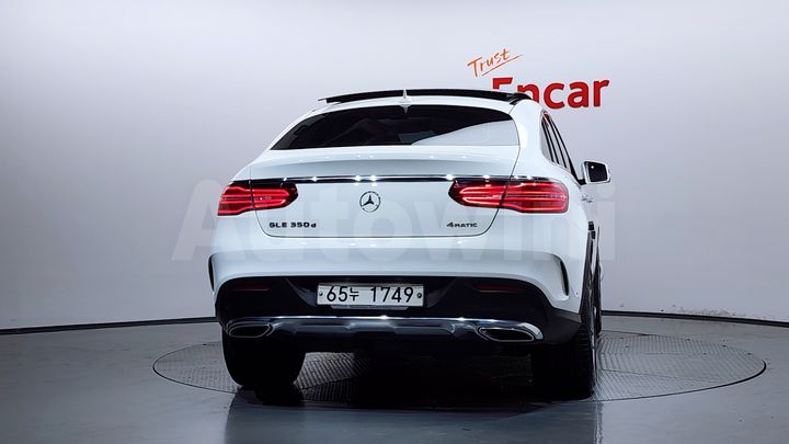 Mercedes Benz GLE Class 2017 — 4