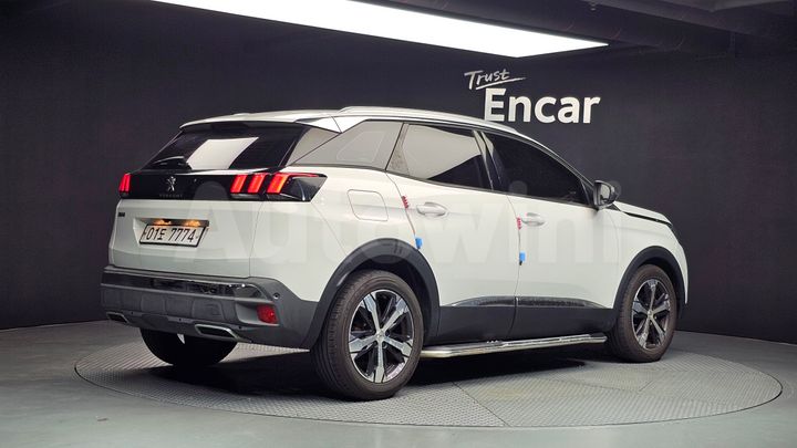 Peugeot 3008 2017 — 2