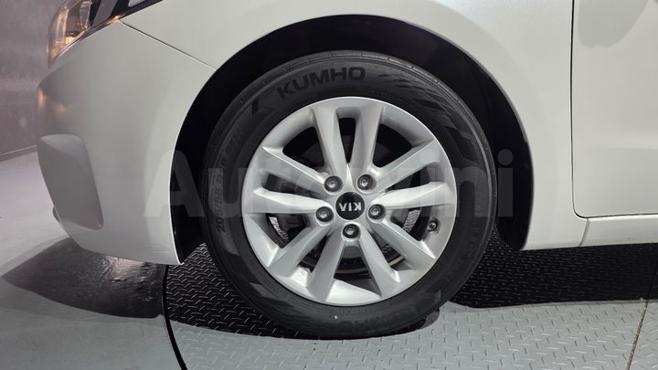 Kia K3 2017 — 5