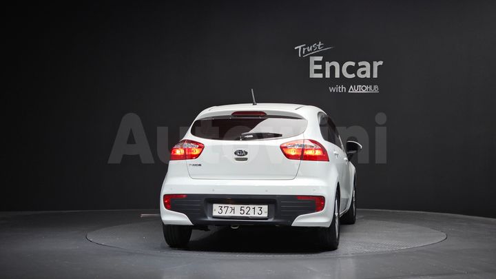 Kia Pride 2015 — 4