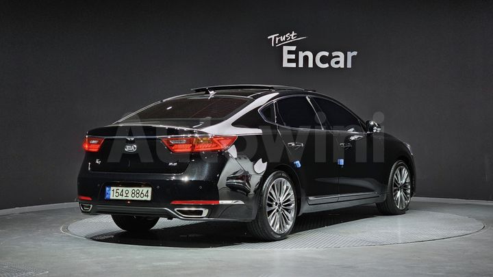 Kia K7 2018 — 2