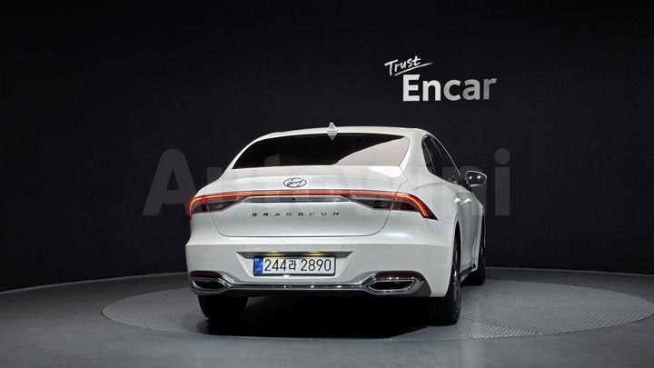 Hyundai Grandeur 2022 — 4