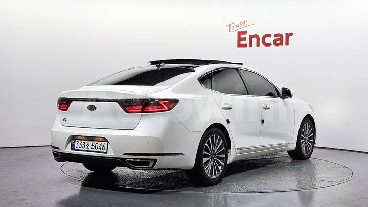 Kia K7 2018 — 2