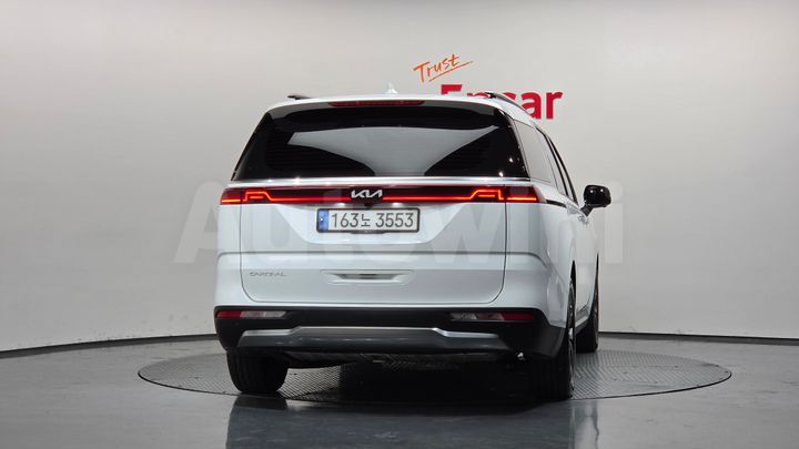 Kia Carnival 2023 — 4