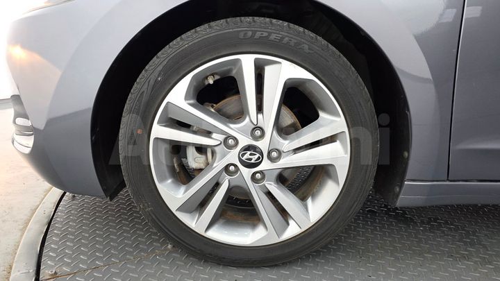 Hyundai Avante 2018 — 5