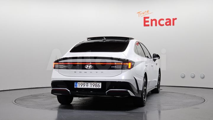 Hyundai Sonata 2025 — 4