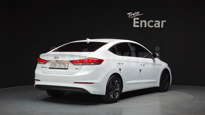 Hyundai Avante 2016 — 2