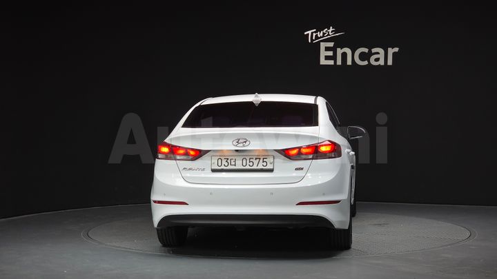 Hyundai Avante 2016 — 4