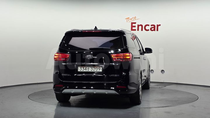 Kia Carnival 2020 — 4