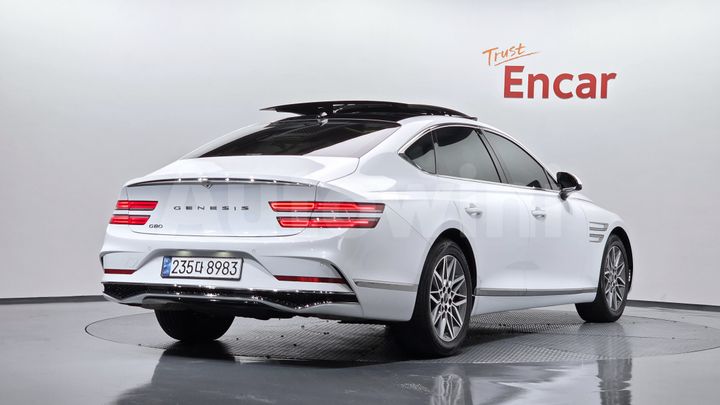 Genesis G80 2025 — 2
