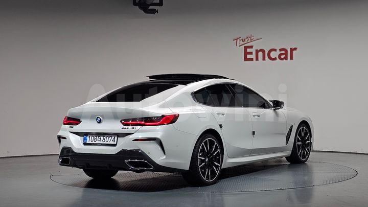 BMW 8 Series