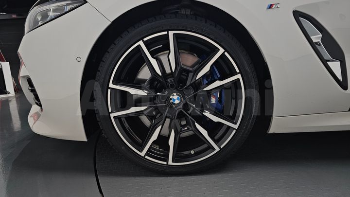 BMW 8 Series 2024 — 4
