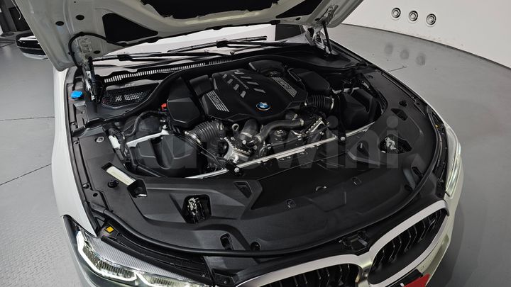 BMW 8 Series