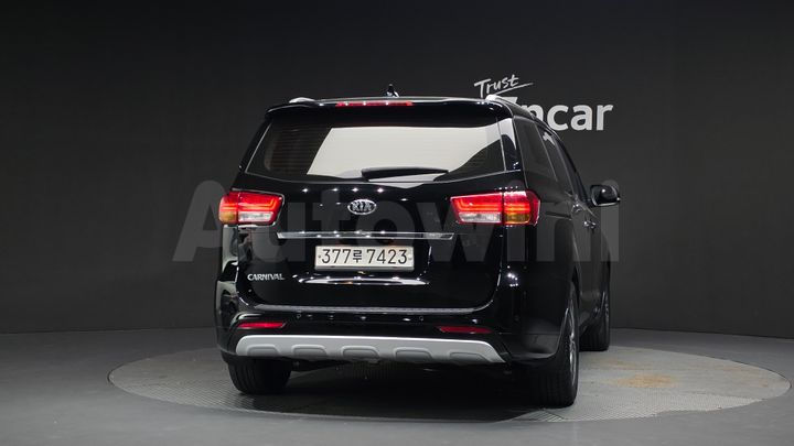 Kia Carnival 2018 — 4