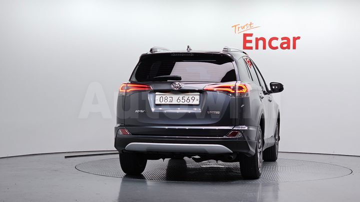 Toyota RAV4 2017 — 4
