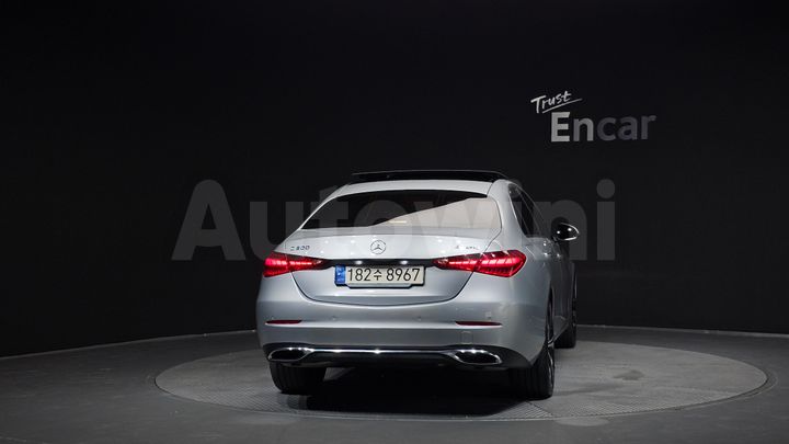 Mercedes Benz C Class 2023 — 4