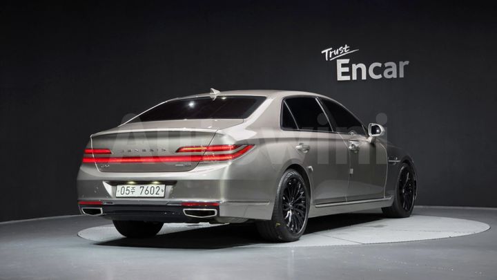Genesis G90 2019 — 2