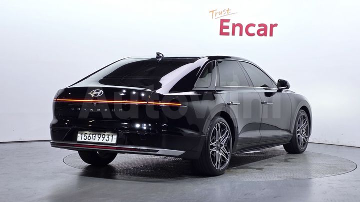 Hyundai Grandeur 2023 — 2